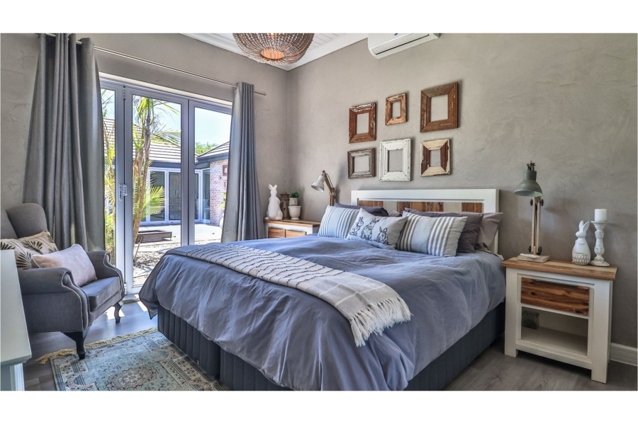 5 Bedroom Property for Sale in Num Num Cape Estate Western Cape